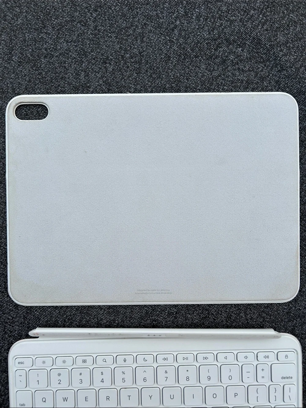 Apple Magic Keyboard Folio A2695 for iPad 10th Gen/A16 White